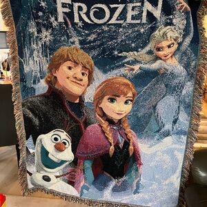 Disney Frozen Characters Woven Tapestry Throw Blanket